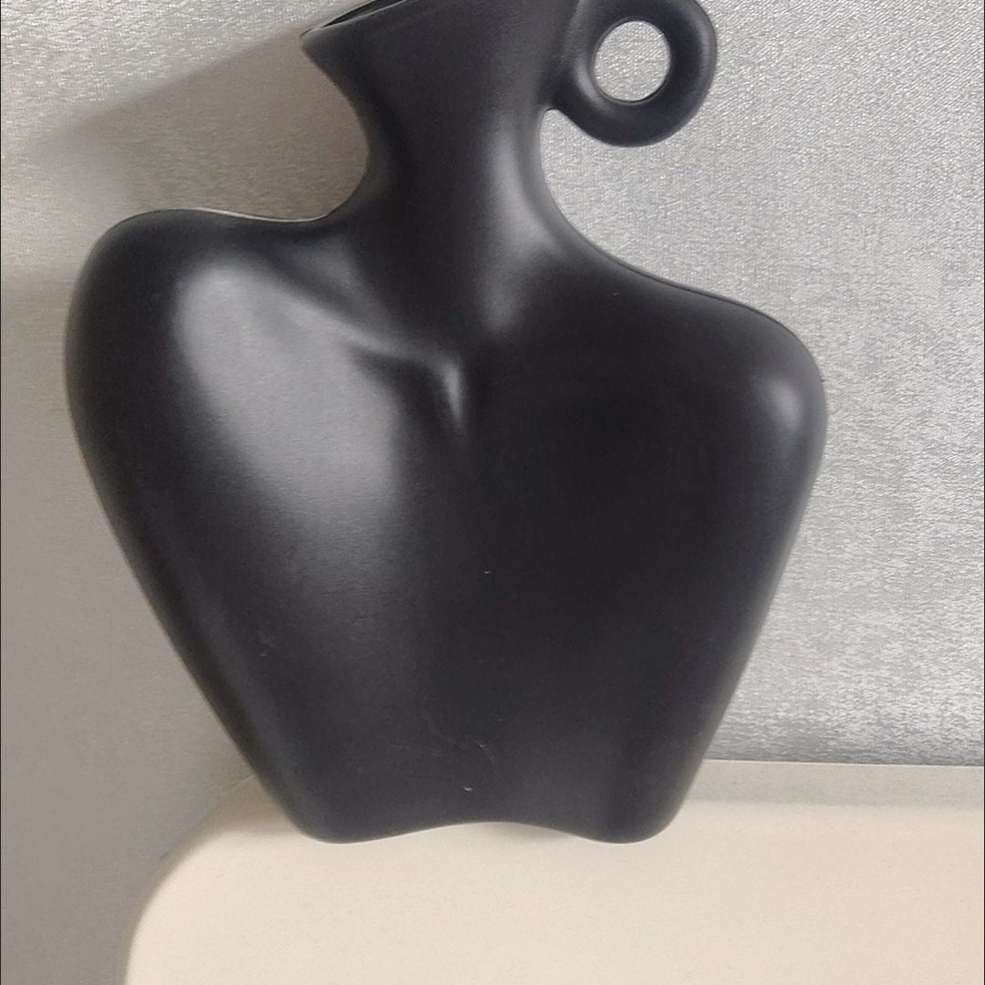 Creative Human-Shaped Flower Vase – Designer Floral Arrangement Vessel