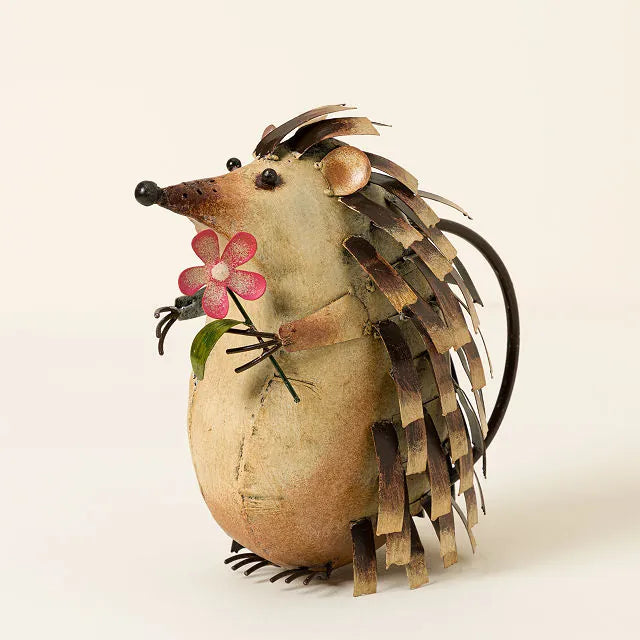 Hedgehog halu watering can