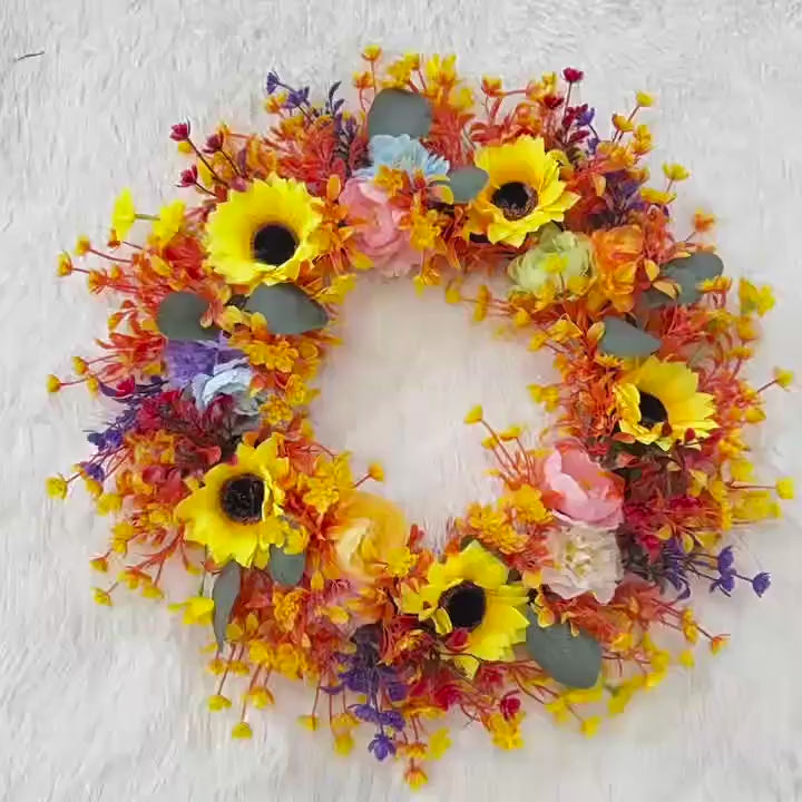 Farmhouse Holiday Decorative Wreath